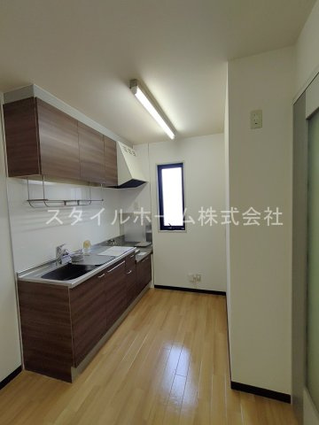 クレール東田Bの居間・リビング