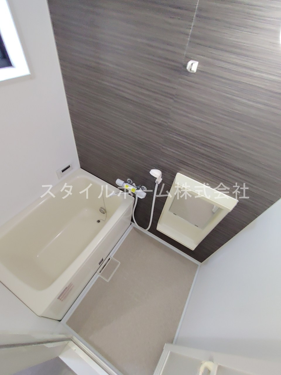 クレール東田Bの浴室