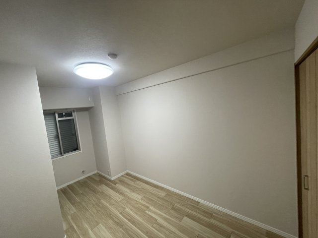 【洋室】ヴィルヌーブ野洲 