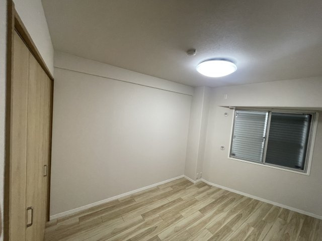 【洋室】ヴィルヌーブ野洲 