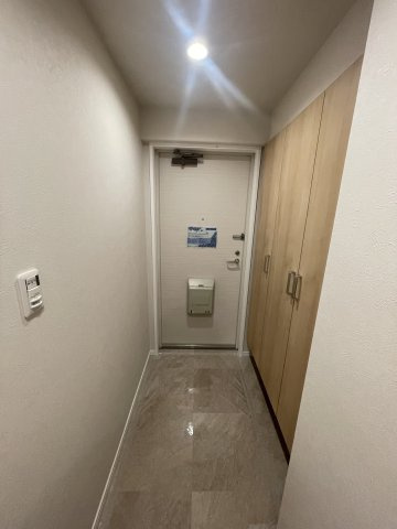 【玄関】ヴィルヌーブ野洲 