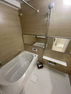 【浴室】ヴィルヌーブ野洲 