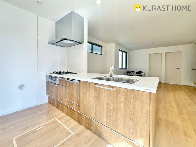 長岡京市神足掛越　新築戸建のキッチン