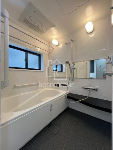 リーガル南久宝寺 Ⅱ の浴室|同マンション別部屋：参考写真