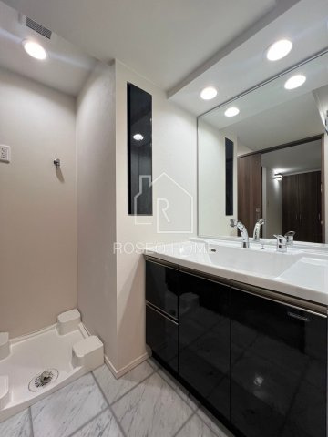 リーガル南久宝寺 Ⅱ の洗面所|同マンション別部屋：参考写真