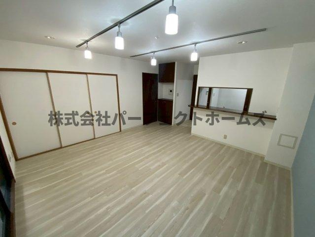 ダイアパレス枚方山田池公園の居間・リビング|居間です