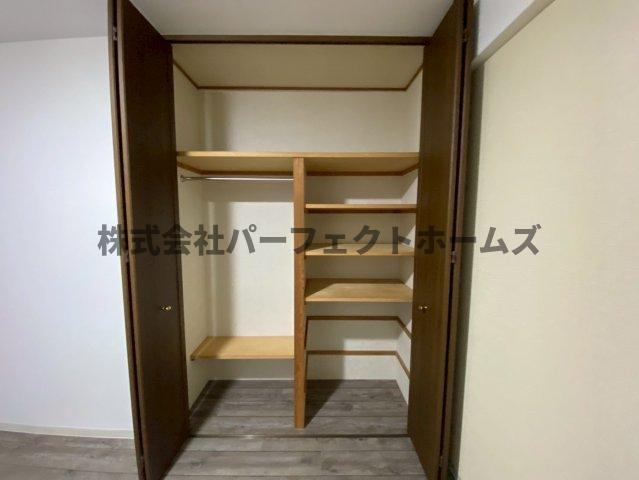 ダイアパレス枚方山田池公園の収納|便利な収納スペースです