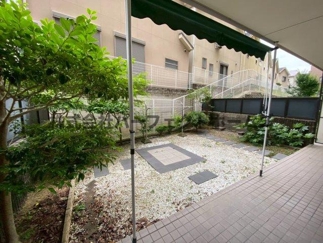 ダイアパレス枚方山田池公園の庭|お庭です