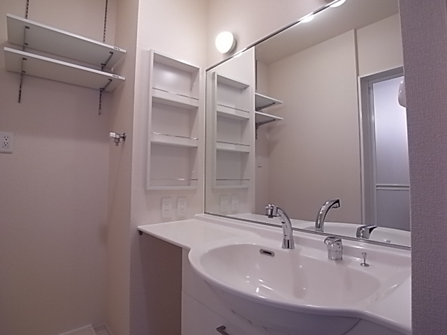 ソフィアコートB棟の洗面所