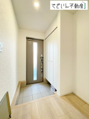 【玄関】 | Cradle garden上里町嘉美第4　【平屋】新築住宅 | ≪4号棟≫
現地(2025年11月撮影)