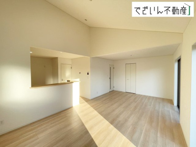 【居間・リビング】 | Cradle garden上里町嘉美第4　【平屋】新築住宅 | ≪4号棟≫
現地(2025年11月撮影)