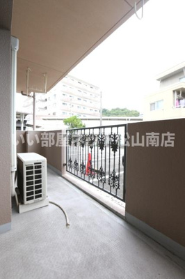 【バルコニー】 | セレーノアカマツ