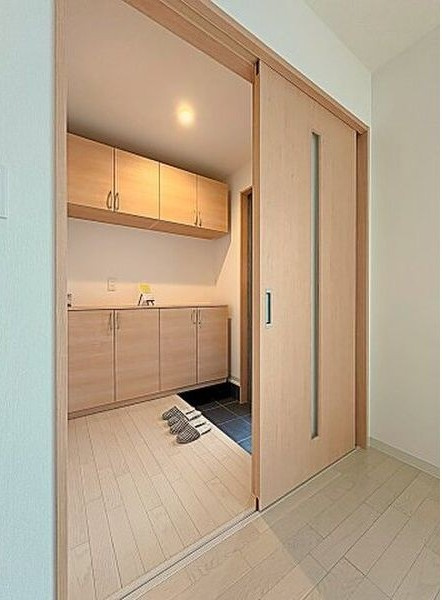 バンクーバー１１２１勢子坊Ａの玄関