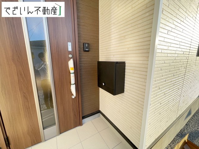 【玄関】 | Cradle garden上里町嘉美第4　【平屋】新築住宅 | ≪5号棟≫
現地(2025年11月撮影)