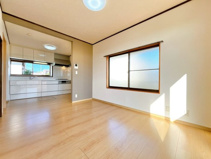 前橋市粕川町深津　中古住宅の画像