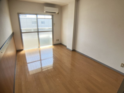 【居間・リビング】 | 【学生用プラン】　ａｂｌｅ皆実 | ※サンプル