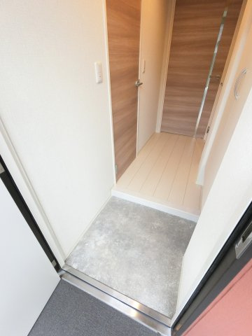 アーバンシャトー千葉中央の玄関|※反転タイプ