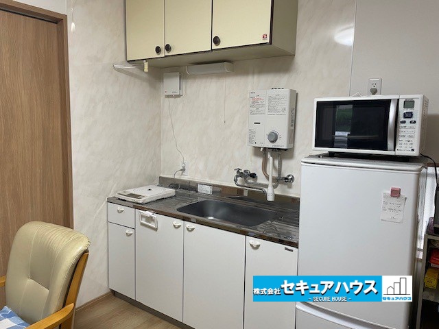 豊明市二村台4丁目　中古戸建のトイレ|事前予約にて現地ご見学いただけます！お気軽にお問い合わせください♪
■株式会社　セキュアハウス■
住宅ローンに強く、知識、経験豊富なスタッフ在籍
お客様に寄り添い、ご成約後もサポート致します。