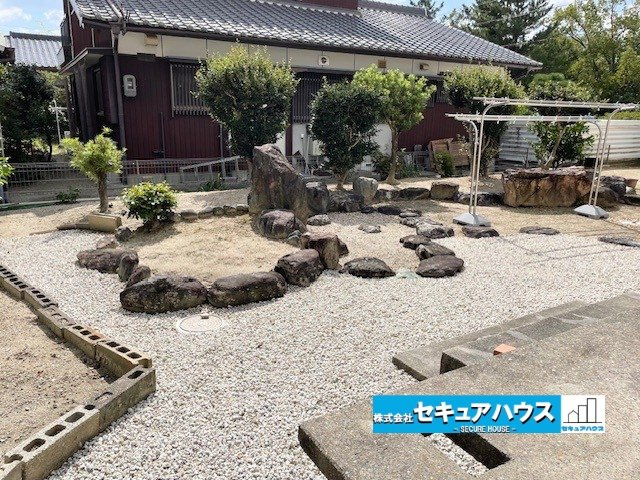 豊明市二村台4丁目　中古戸建の庭|事前予約にて現地ご見学いただけます！お気軽にお問い合わせください♪
■株式会社　セキュアハウス■
住宅ローンに強く、知識、経験豊富なスタッフ在籍
お客様に寄り添い、ご成約後もサポート致します。