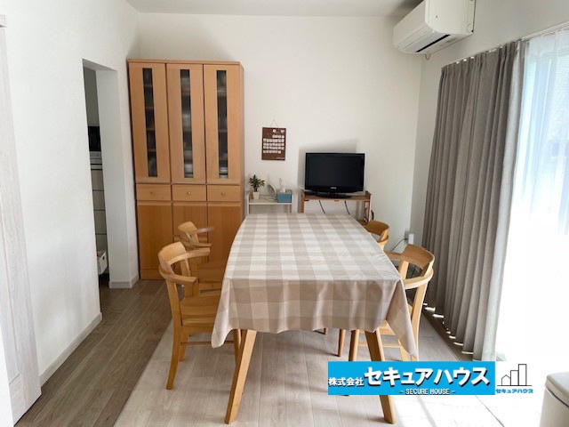 豊明市二村台4丁目　中古戸建の玄関|事前予約にて現地ご見学いただけます！お気軽にお問い合わせください♪
■株式会社　セキュアハウス■
住宅ローンに強く、知識、経験豊富なスタッフ在籍
お客様に寄り添い、ご成約後もサポート致します。