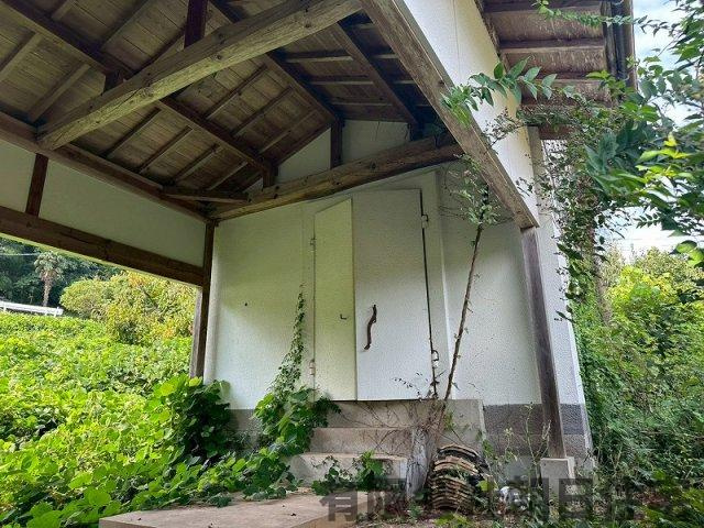 【その他】 | 上意東中古戸建 | 母屋に隣接した蔵です。