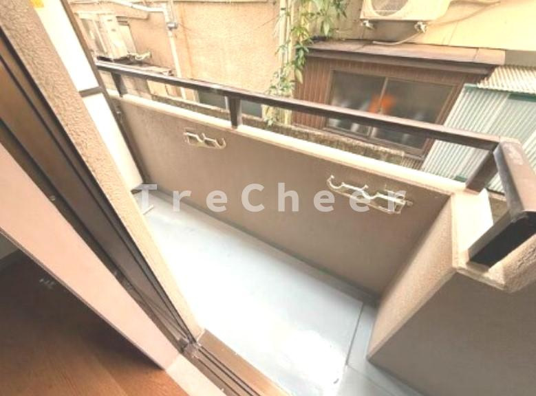 シャトール池袋本町のバルコニー