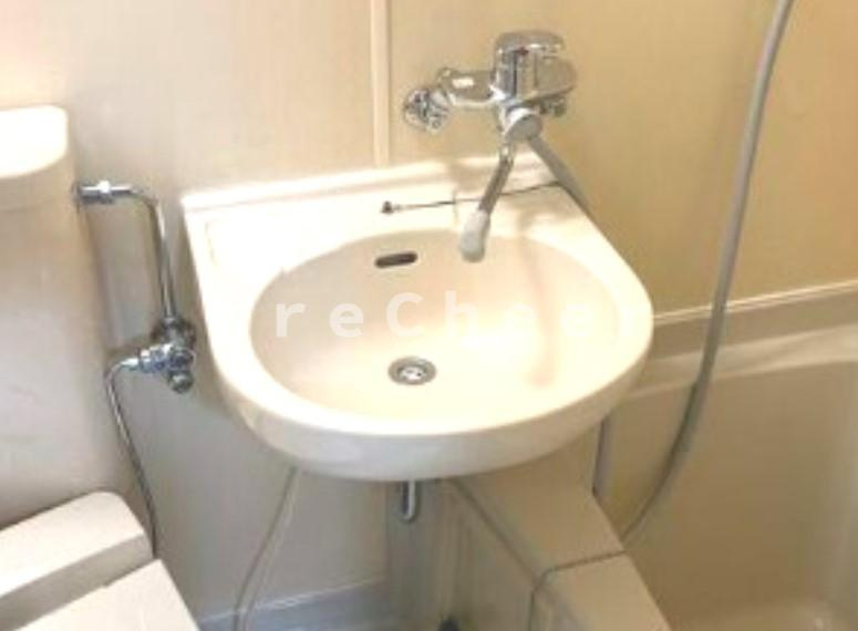 シャトール池袋本町の洗面所