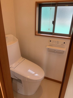 【トイレ】 | 横浜市上飯田町　中古一戸建　 | トイレ