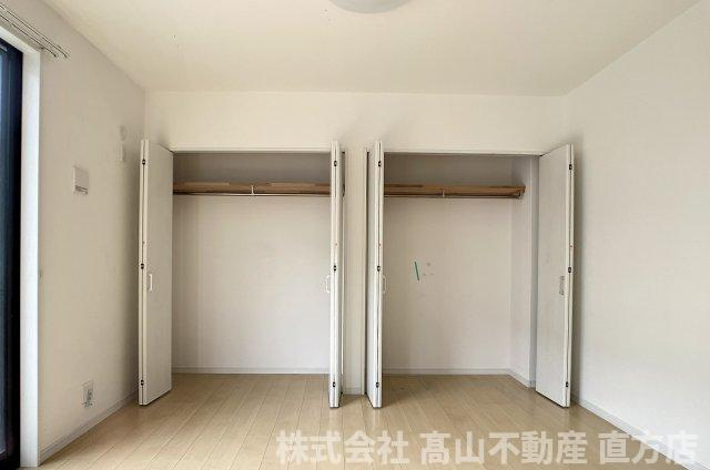 直方市大字上頓野のアパートの収納