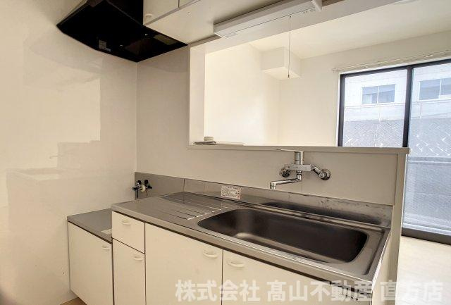 直方市大字上頓野のアパートのキッチン