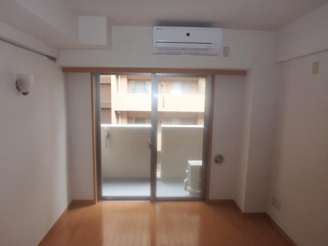 新宿区東五軒町のマンションの画像