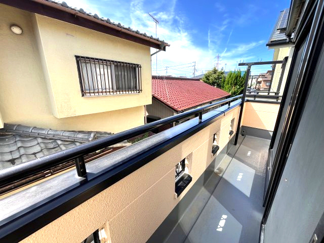 入間市下藤沢のバルコニー|外からの目が気にならないバルコニーで洗濯物が干せます