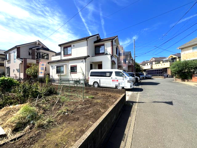 入間市下藤沢の前面道路含む現地写真