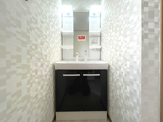 入間市下藤沢の独立洗面台|朝の身支度には欠かせない独立洗面化粧台