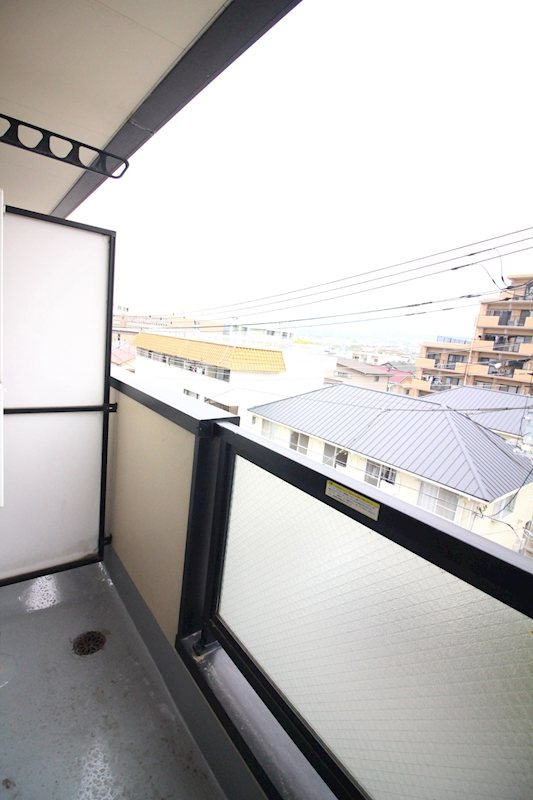 ウイン・ロイヤルプラザ加藤学園前のバルコニー
