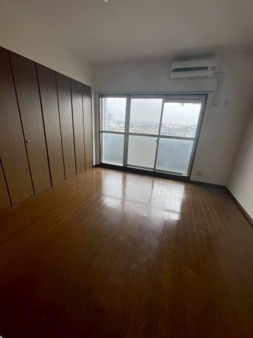 YMクレストの洋室