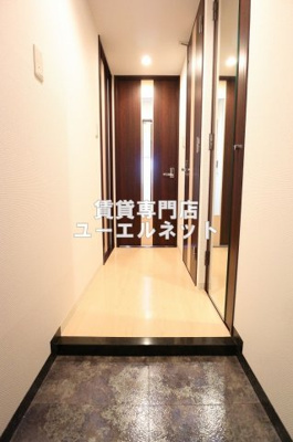 【玄関】 | グランシス江坂 | 住まいの顔ともなる玄関