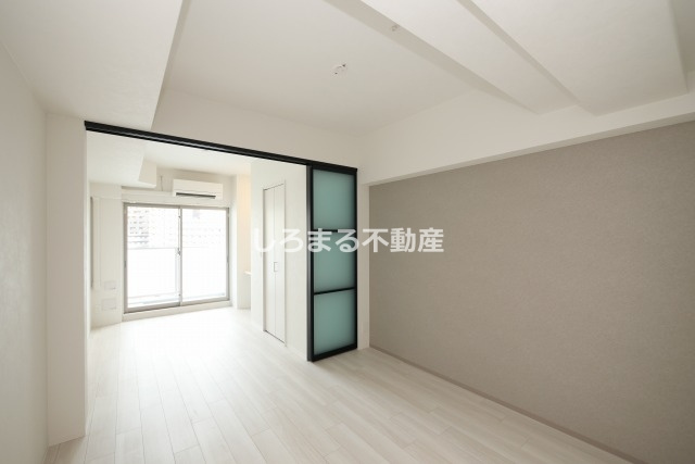 アーバネックス梅田中崎町Ⅱの居間・リビング