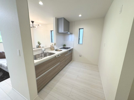 2階キッチンでプライベートを確保♪