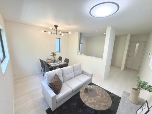 オープンキッチンからはリビングの様子を確認可能♪