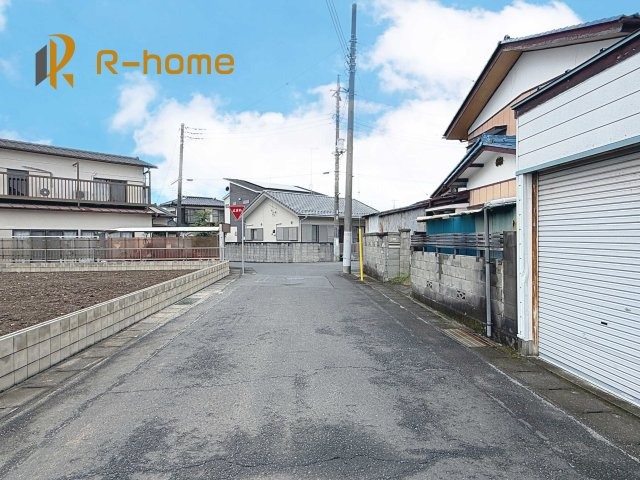 水戸市東台1期　新築戸建て　4号棟の前面道路含む現地写真|周辺環境も併せて案内致します♪
閑静な住宅地で笑顔あふれる新生活！
ぜひ現地へお越しください♪