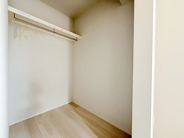 水戸市東台1期　新築戸建て　4号棟の収納|人気のウォークインクローゼット！アウター類はもちろん、季節ものや寝具も収納できます！