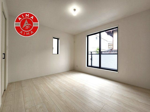 福岡市早良区野芥6丁目第5-1棟（1号棟）の寝室|主寝室には収納力に優れたクローゼットがありますので、お部屋もすっきり片付きます。