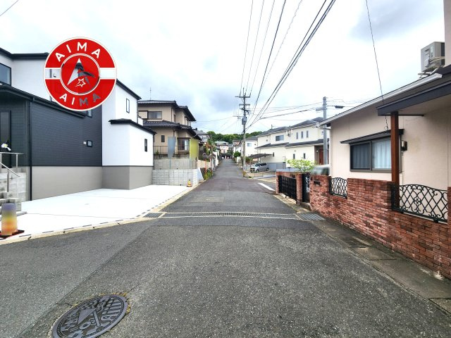 福岡市早良区野芥6丁目第5-1棟（1号棟）の外観|前面道路含む現地の写真です。前面道路含む現地の写真です。