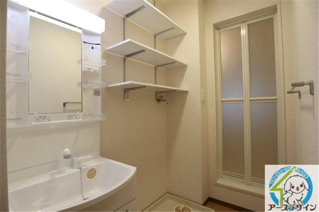 キャピタルコンフォール加古川の洗面所|パース写真