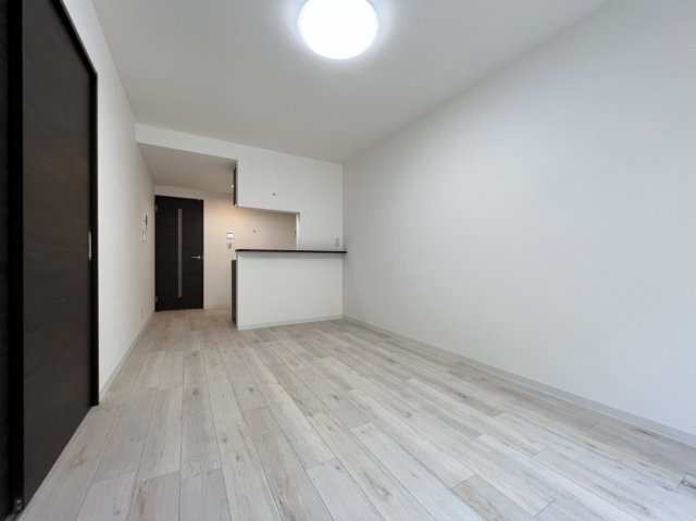 ジーメゾン垂水イースト1の居間・リビング