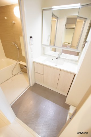 Lazo福島の洗面所