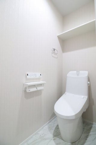 横芝光町横芝L区／9.68ｋｗ太陽光発電システム付　新築一戸建のトイレ|リクシルの節水型トイレです！