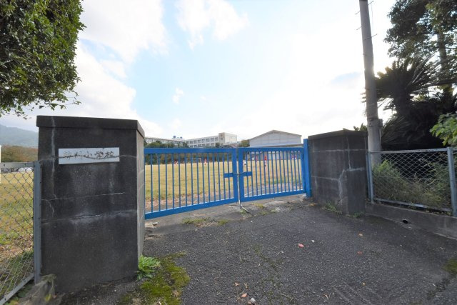 糟屋郡篠栗町庄5丁目第1-1棟（1号棟）の周辺|勢門小学校