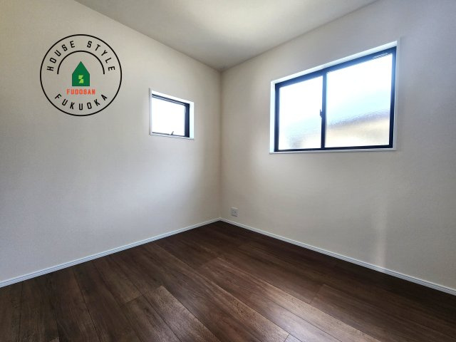 糟屋郡篠栗町庄5丁目第1-1棟（1号棟）の内観：施工例|和室を上手に活用すると暮らし方の幅が広がります。例えば普段は開け放して、子供の小さいうちはお昼寝や遊びのスペースに。畳はソフトなので転んでもケガをしにくく安心です